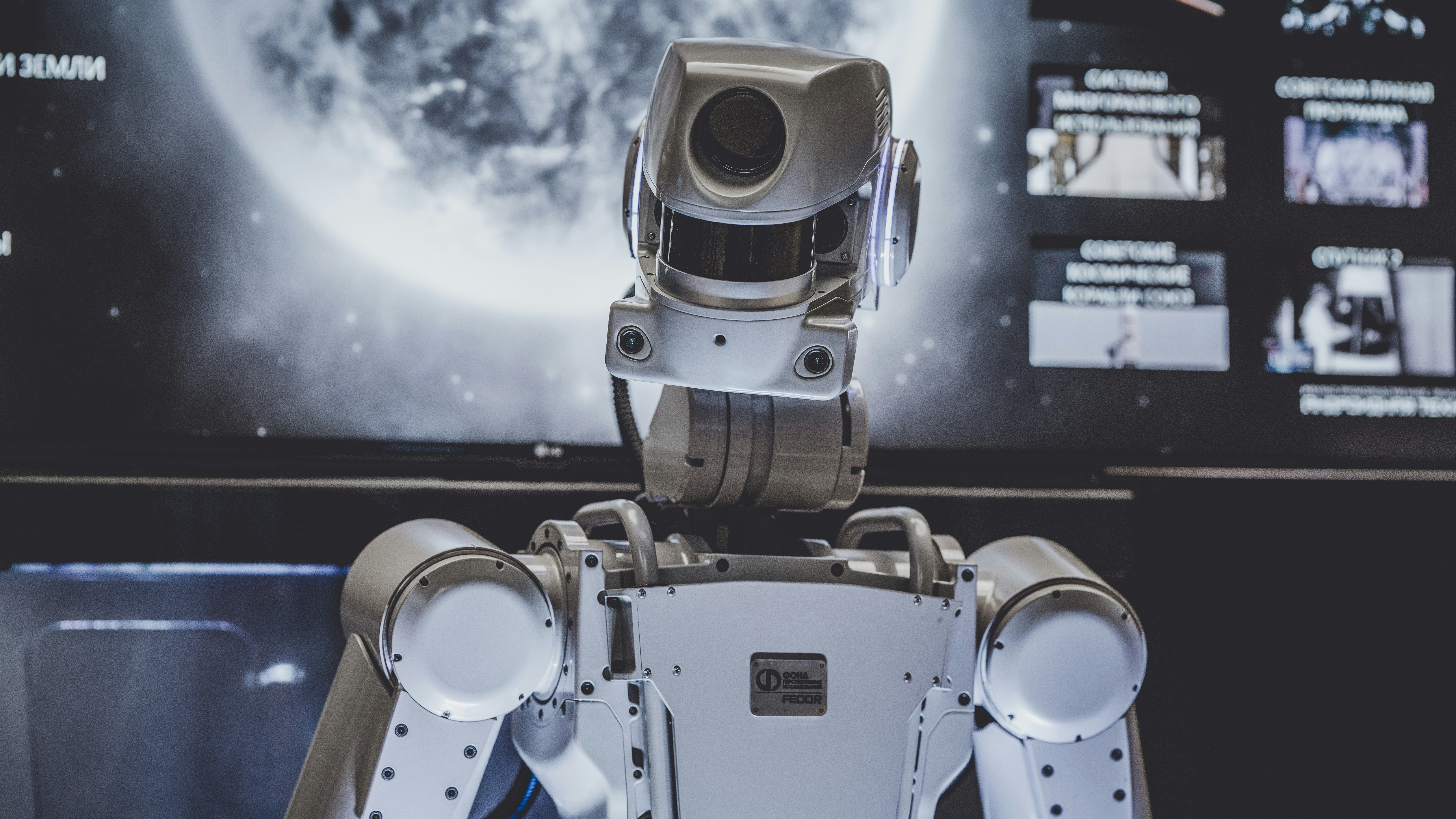 Robotics vs. AI Complexity